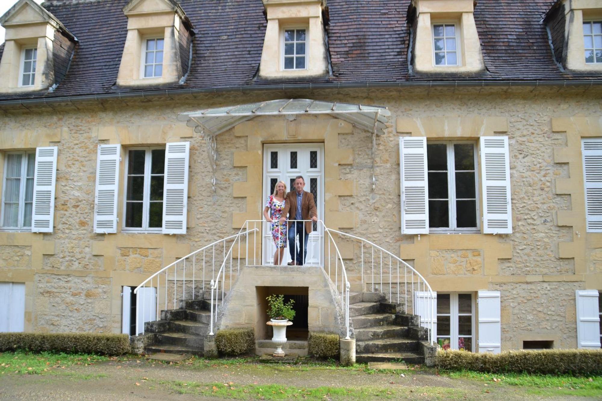 Les Magnolias Bed & Breakfast Lalinde ภายนอก รูปภาพ